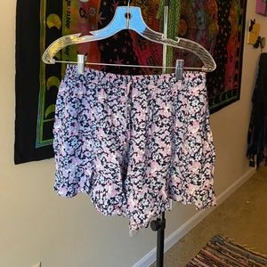 Daisy Print Flowy Shorts